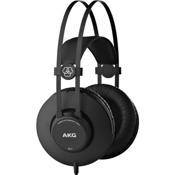 AKG K52