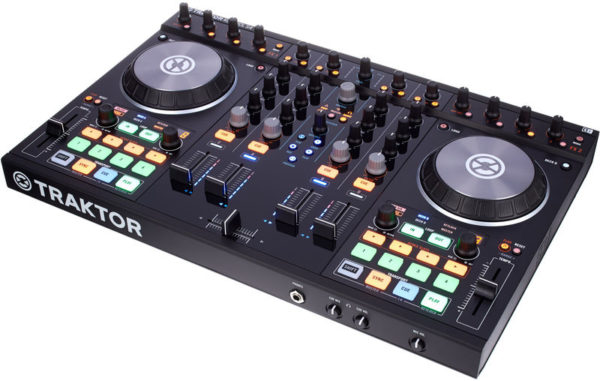 Native Instruments Traktor Kontrol S4 Mk2 — изображение 2