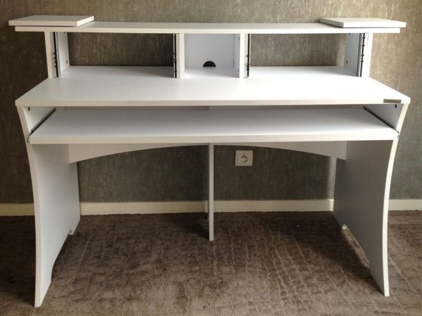Glorious Workbench white