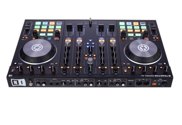 Native Instruments Traktor Kontrol S4 Mk2 — изображение 4